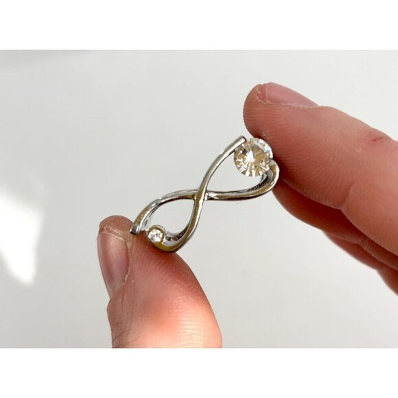 Silver Toned Infinity Double Barrel CZ Gemstone Vintage Ring - sz 9.75 - Picture 10 of 10